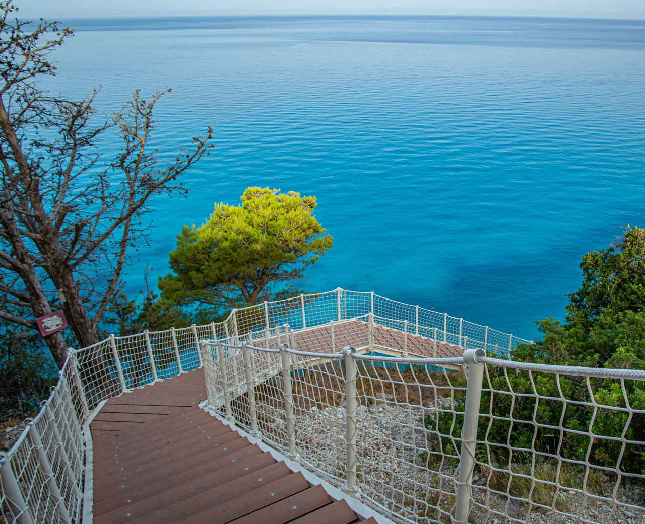  Egremni Lefkada 